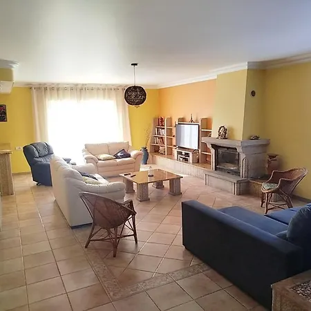 Beco - Moradia De Luxo Com Ate 6 Quartos E Piscina Privada